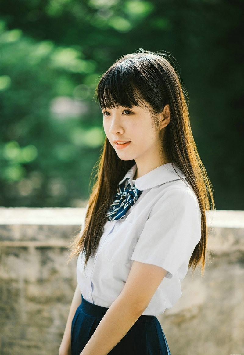 日系校服妹子学院风可爱甜美写真