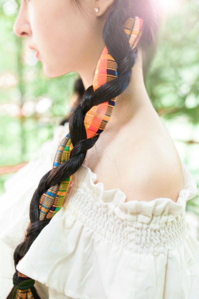 清纯秀气95后妹子甜美迷人可爱户外写真