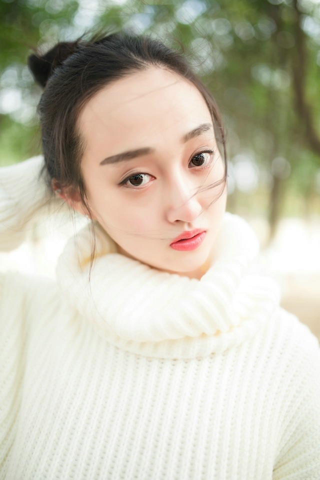 清纯秀气95后妹子甜美迷人可爱户外写真