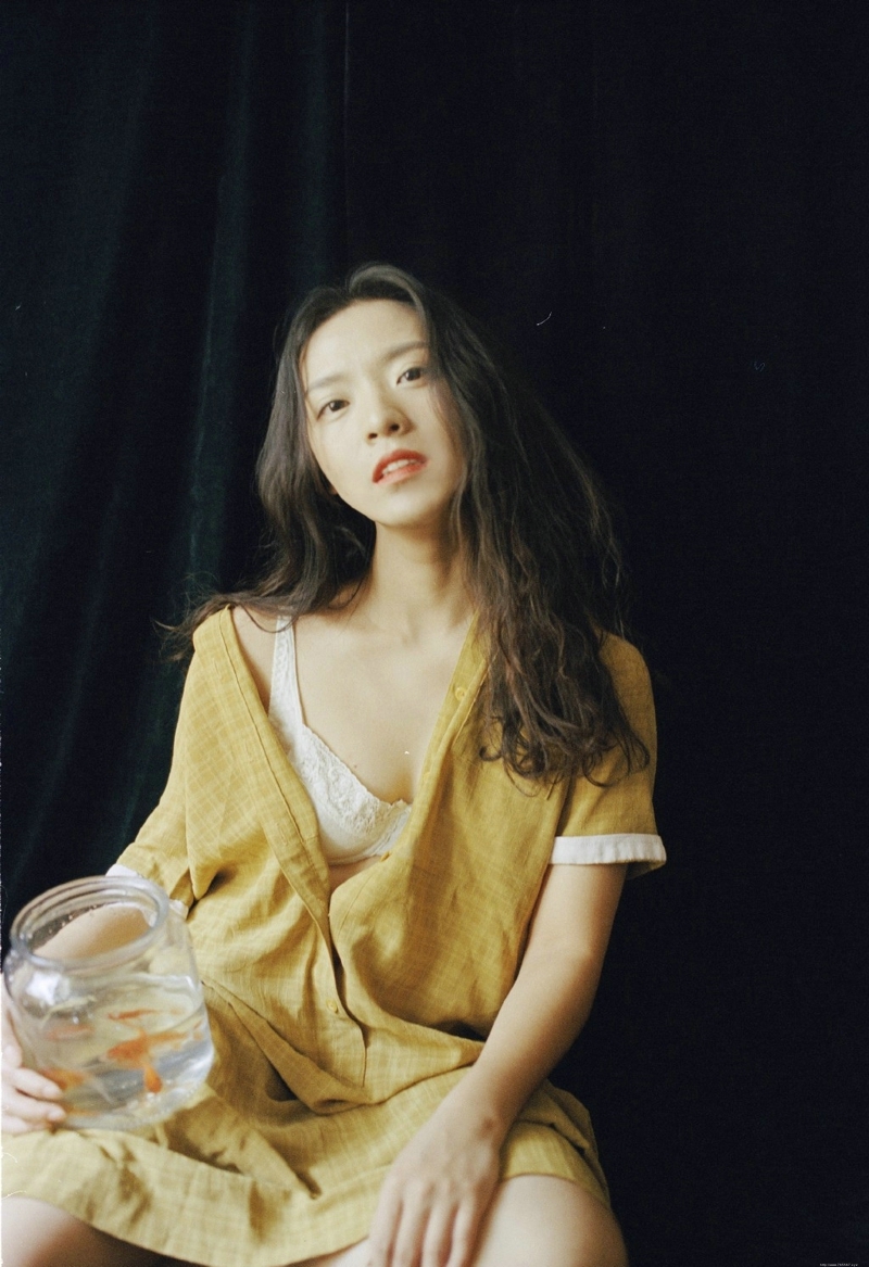 气质妹子个性私房金鱼另类迷人魅力