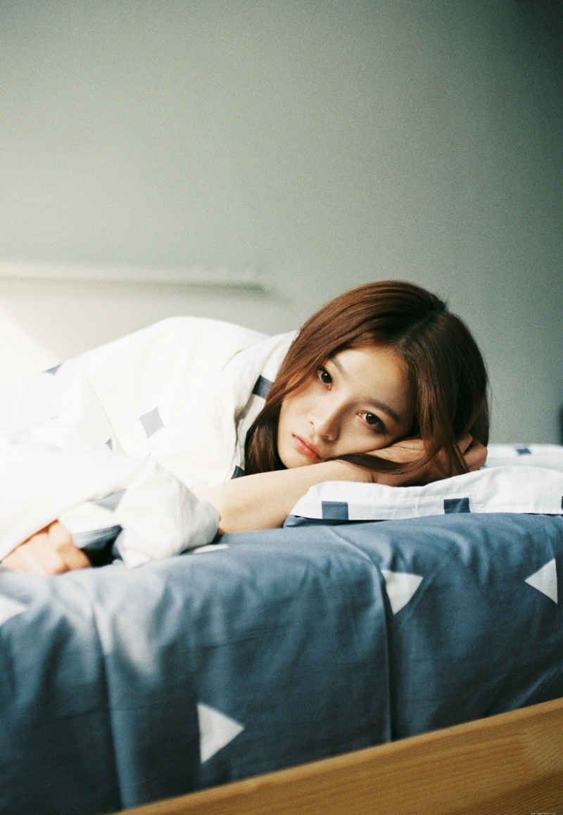 私房气质美女长发素雅漂亮脸蛋