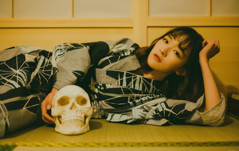 日系私房内的个性另类和服美女娇艳动人