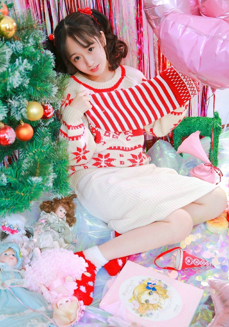 圣诞双马尾靓丽妹子可爱清新俏皮