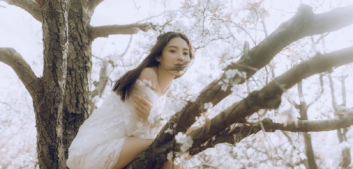 彼岸之初的唯美少女甜美温馨阳光迷人写真