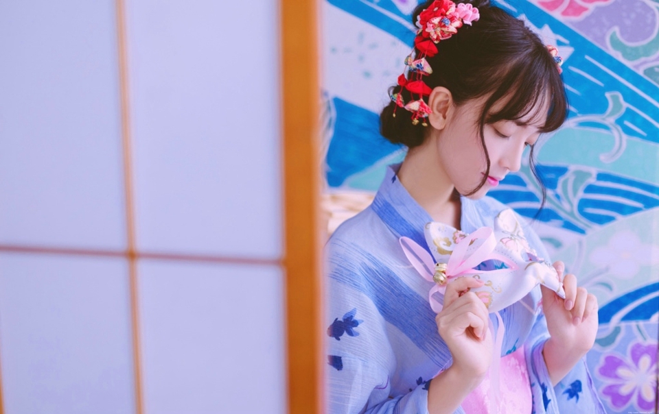 日系私房内的和服妹子清爽美艳写真