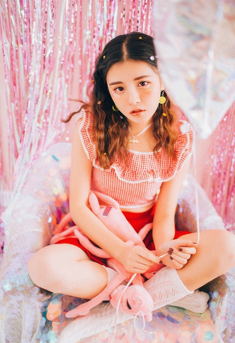 私房粉嫩糖果小美女甜美靓丽可人