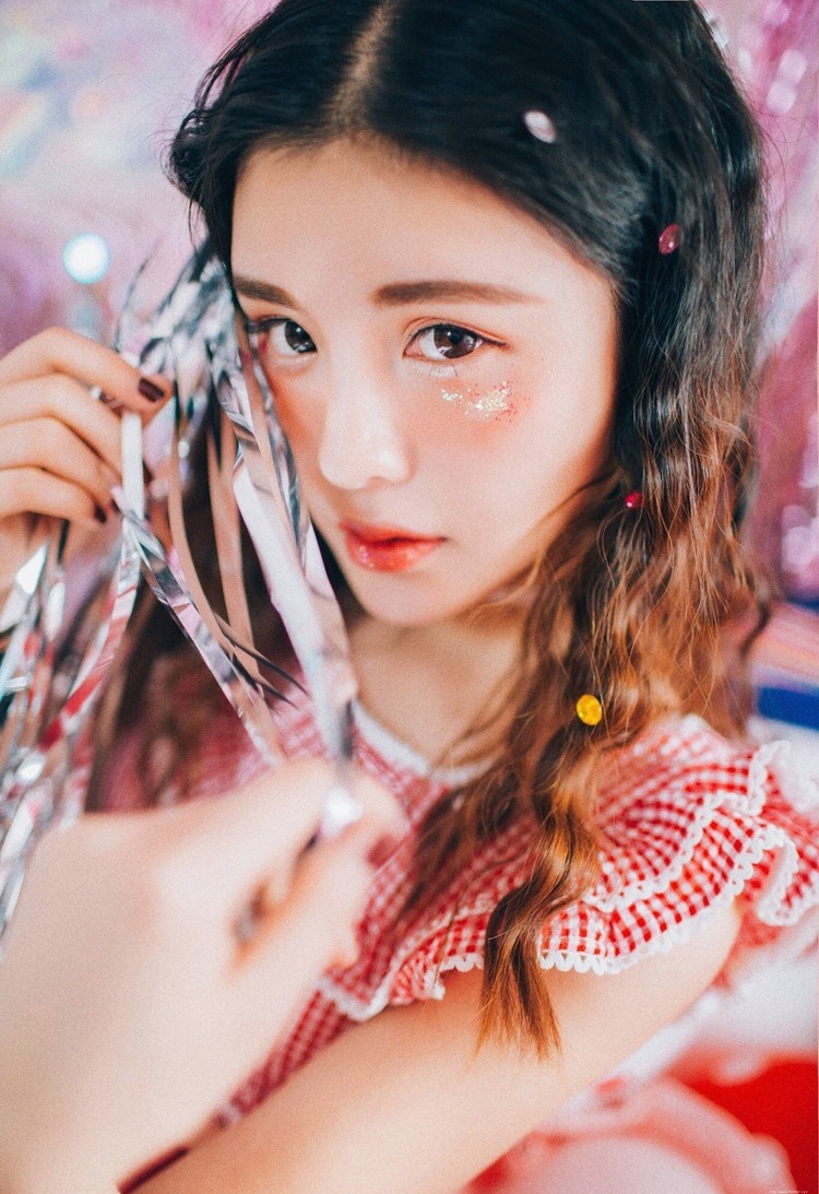 私房粉嫩糖果小美女甜美靓丽可人