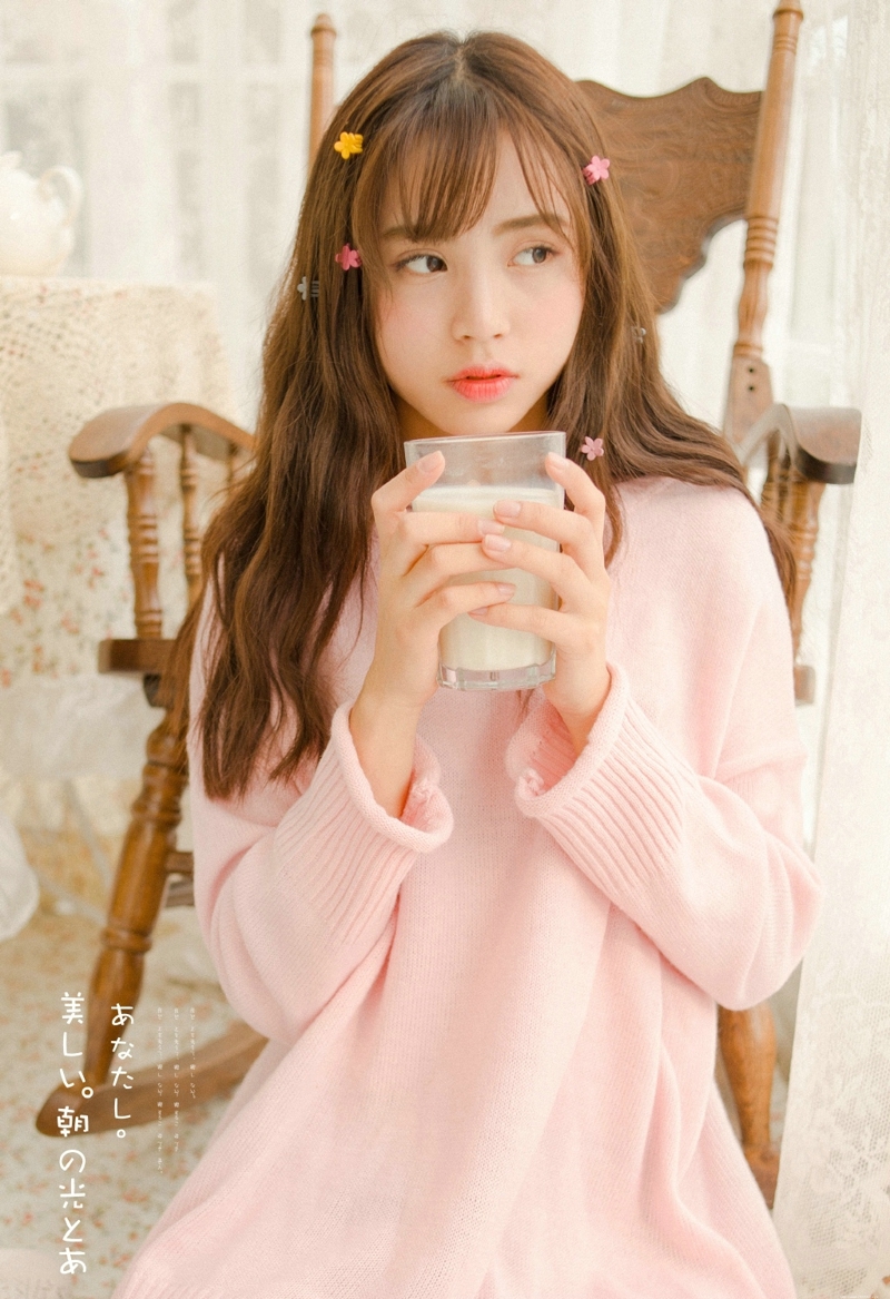 娇滴滴美少女卷发如洋娃娃般可爱写真