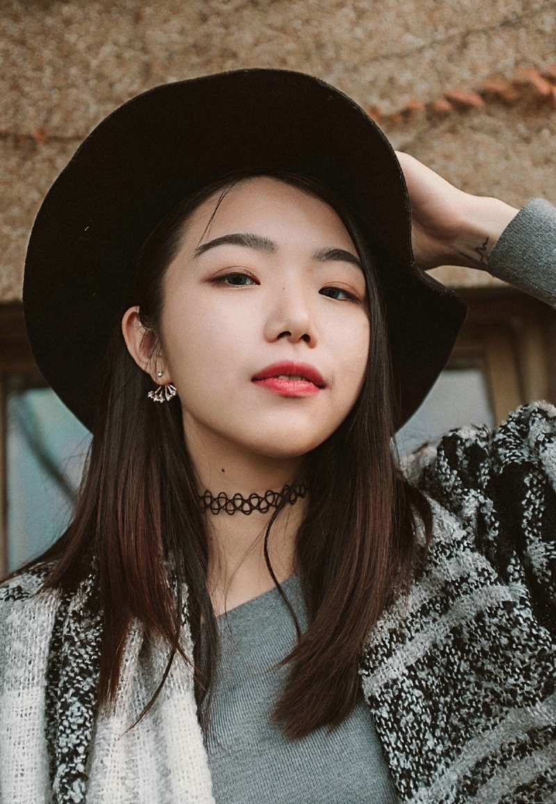 气质英伦风美女寂寥孤独独自一人写真