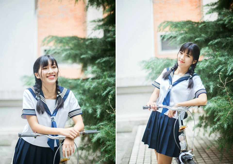 校园制服双马尾可爱少女青春无敌