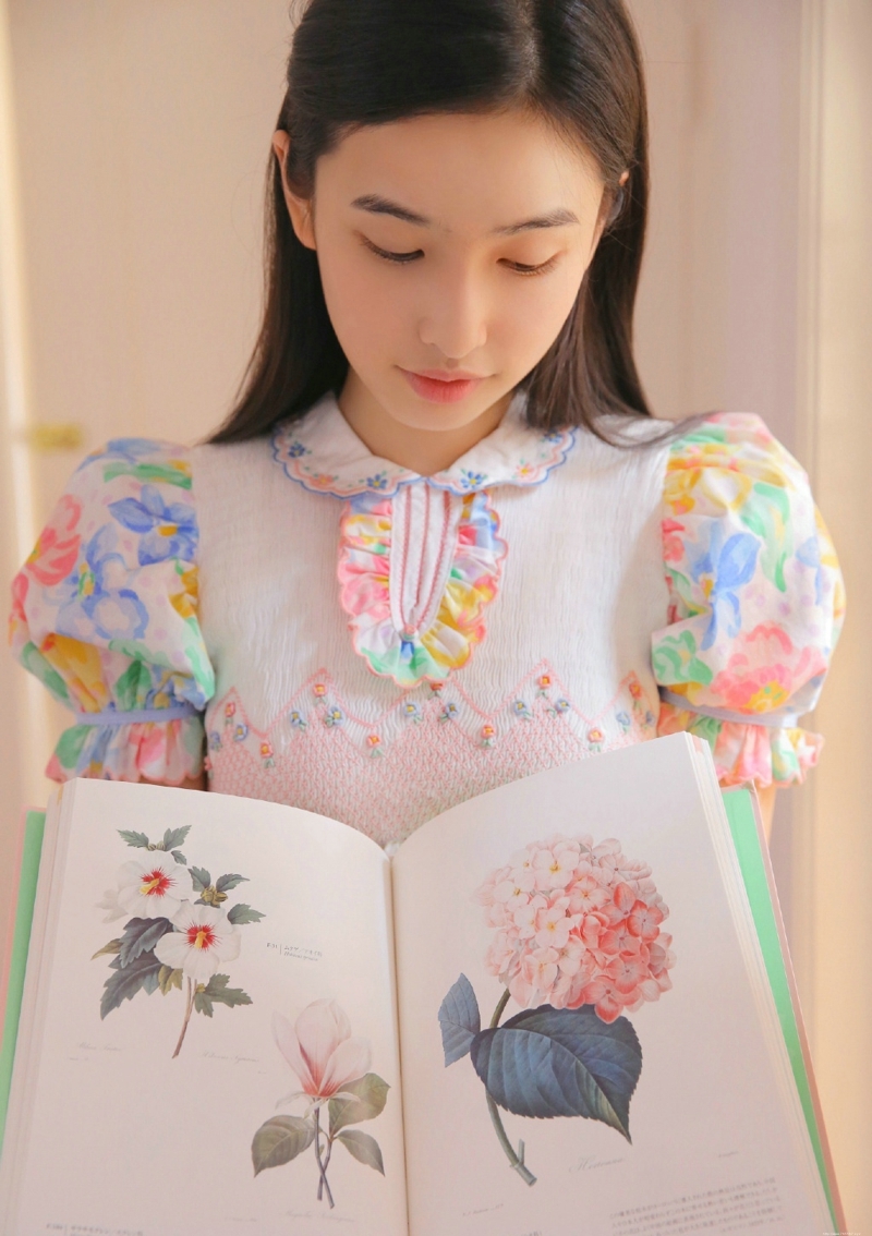 恬静妹子可爱满满少女心私房写真