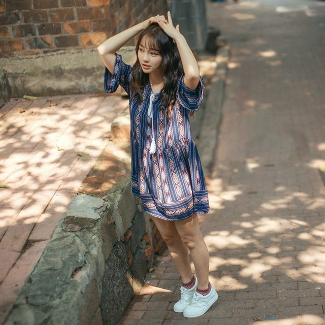 笑容灿烂清丽少女桃腮杏脸着木耳裙阳光诱惑唯美写真