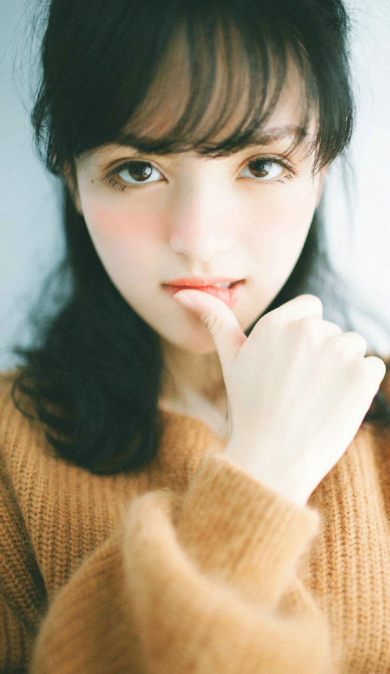 高颜值混血美女向日葵阳光洒进心里