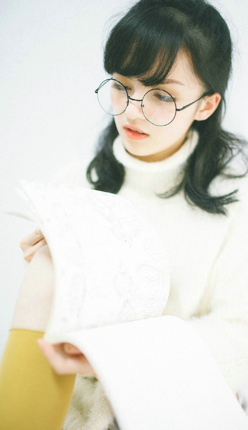 高颜值混血美女向日葵阳光洒进心里