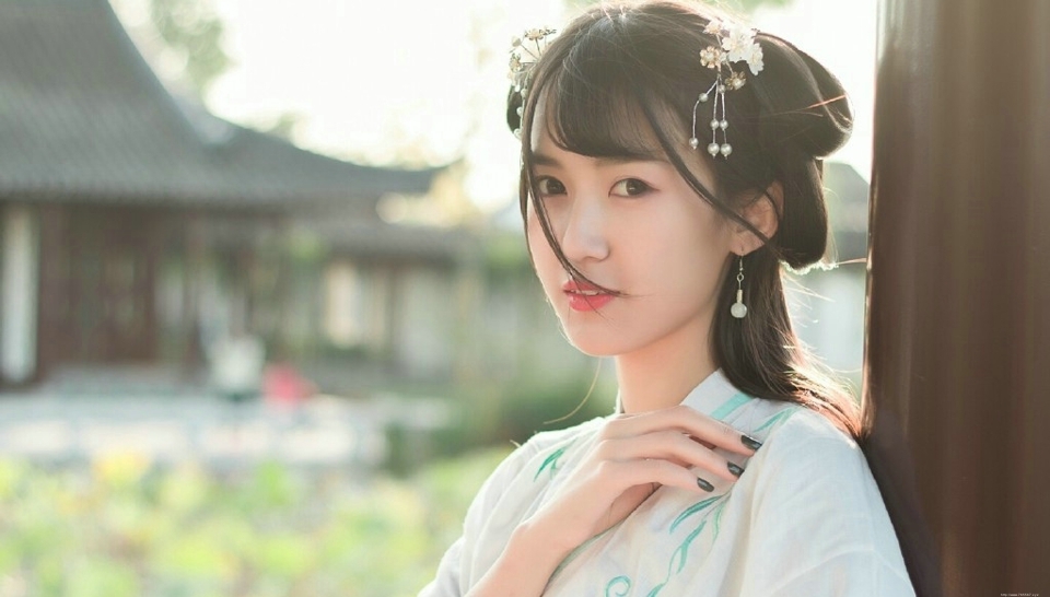 古装汉服美女柔美温婉甜美写真