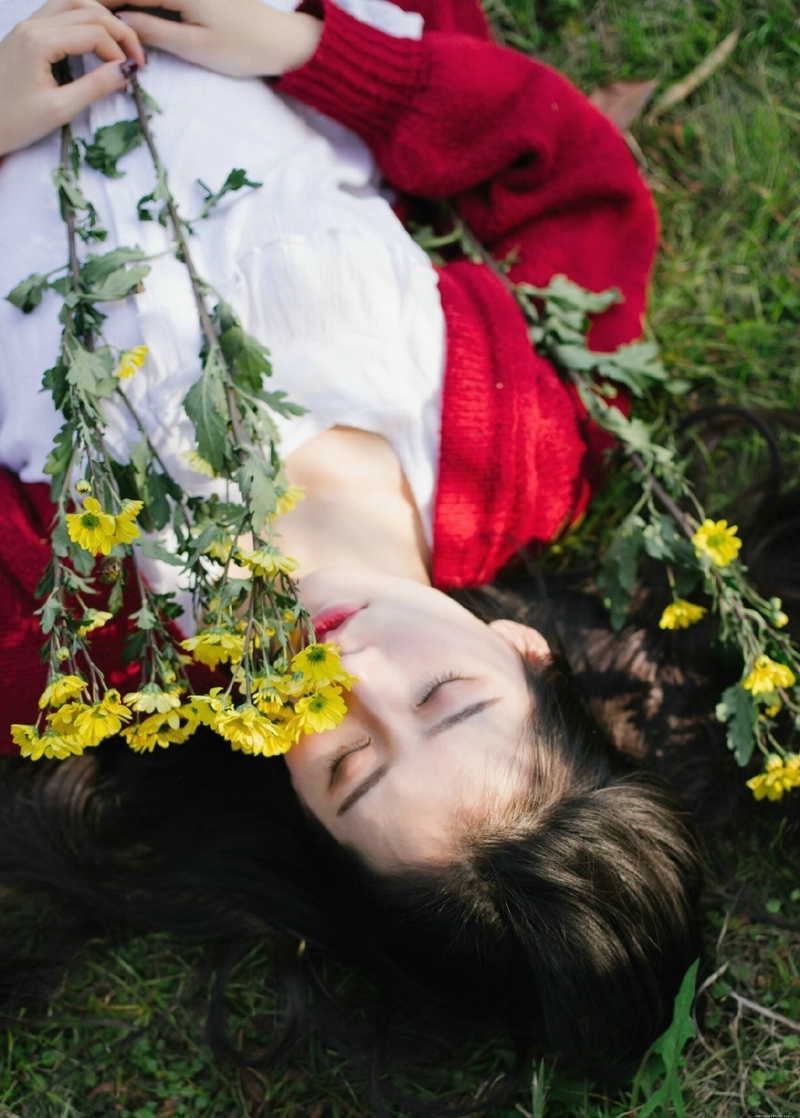 长发女神花朵般娇艳美丽动人