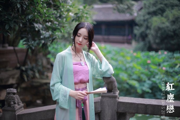 唯美粉嫩气质女神白皙靓丽迷人诱惑