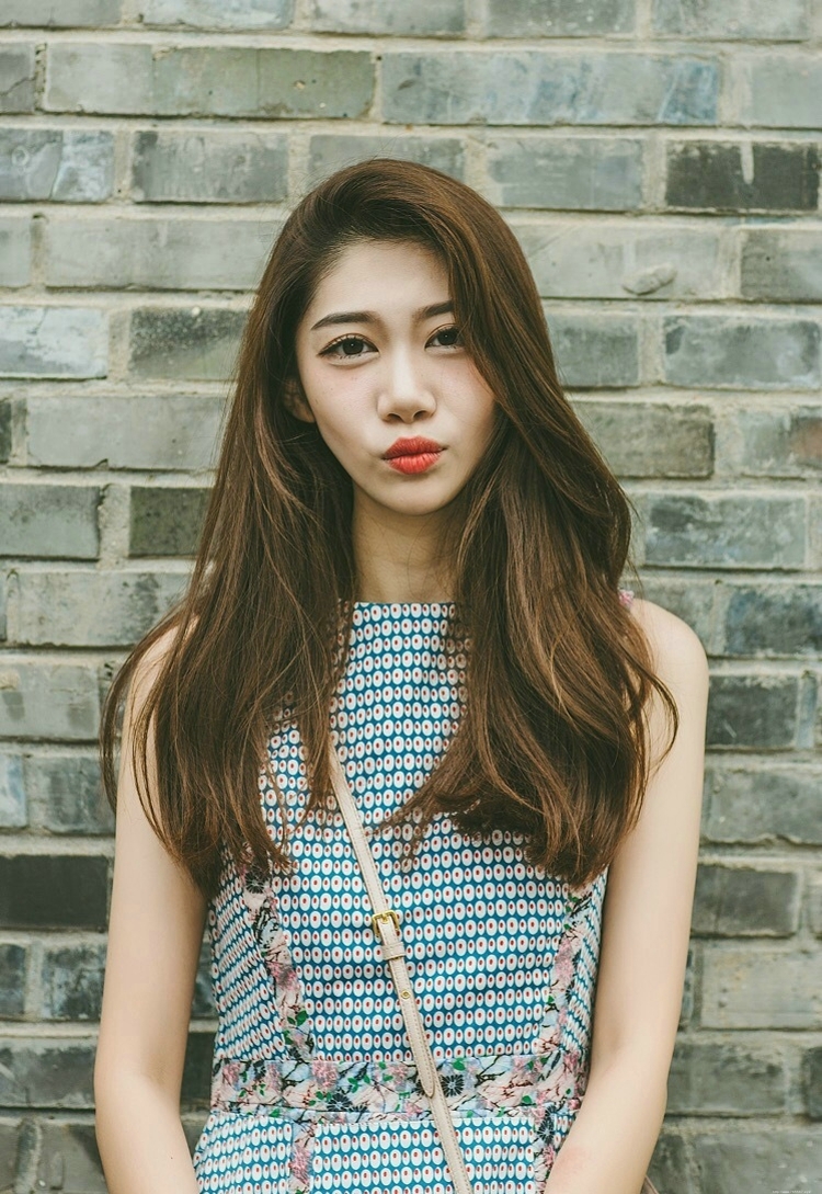 街头上的墨镜率性气场张扬女神