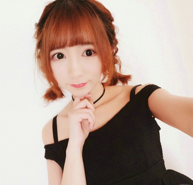 清纯美女萝莉Rena_兰酱自拍私房照可爱迷人写真