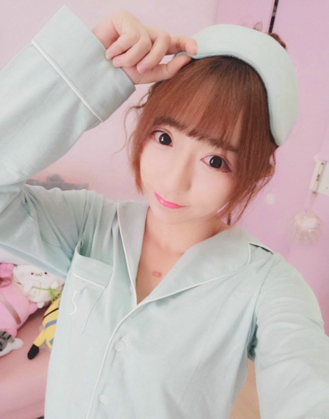 清纯美女萝莉Rena_兰酱自拍私房照可爱迷人写真