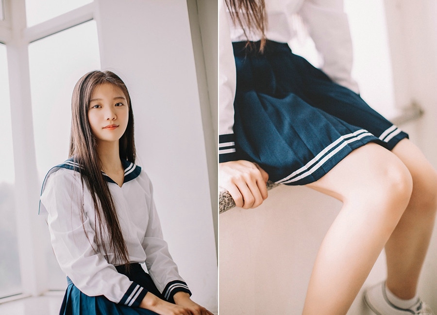 教室内的毕业季少女学生制服怀念往昔