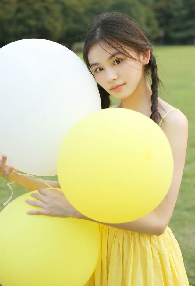 清纯天然迷人美女清新可爱甜美动人户外写真