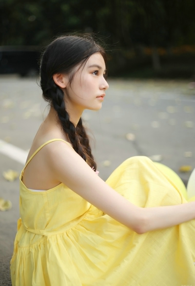 清纯天然迷人美女清新可爱甜美动人户外写真