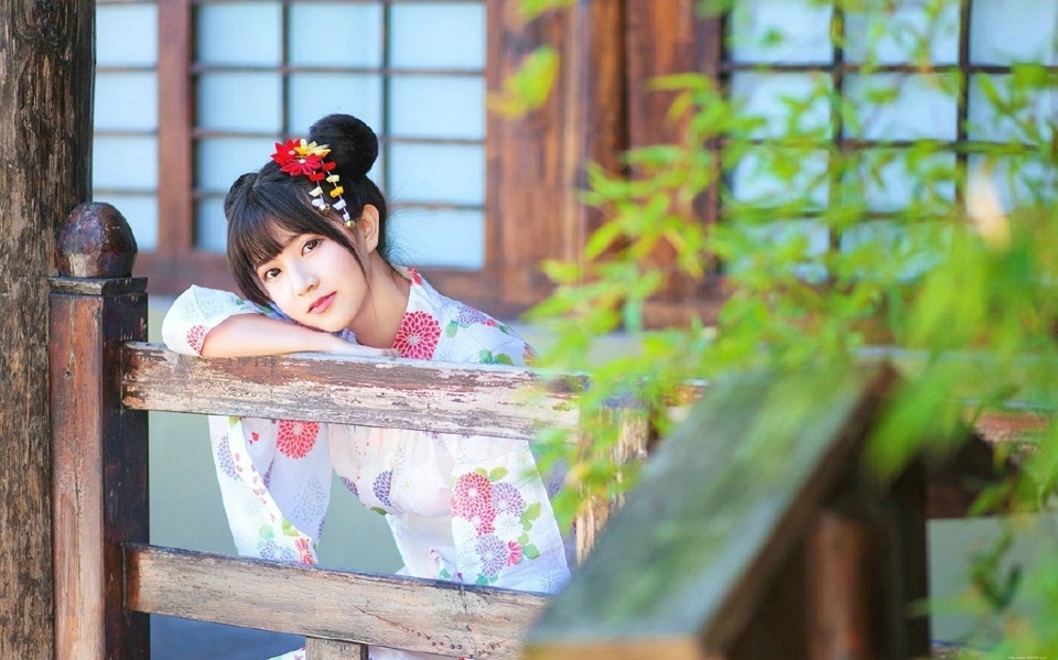 郊外和服娇萌妹子可爱甜美写真