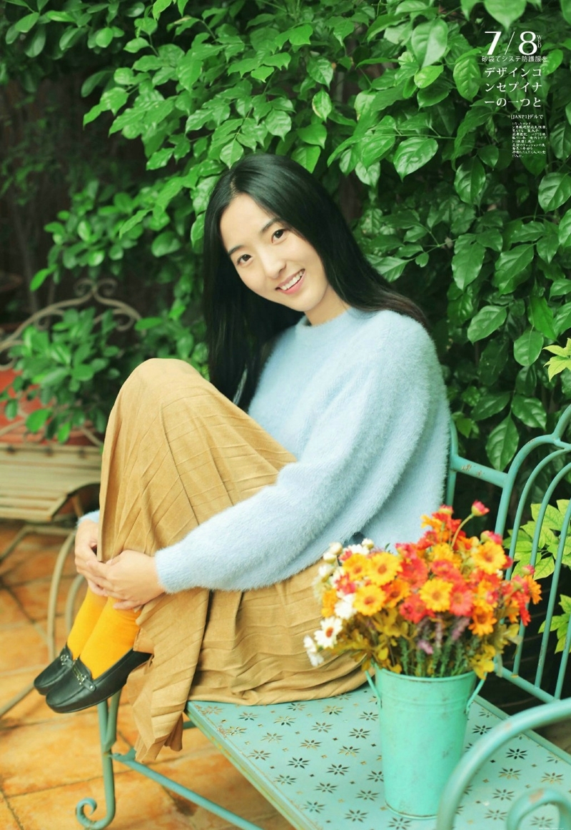 花房素颜森系美女柔嫩娇美写真