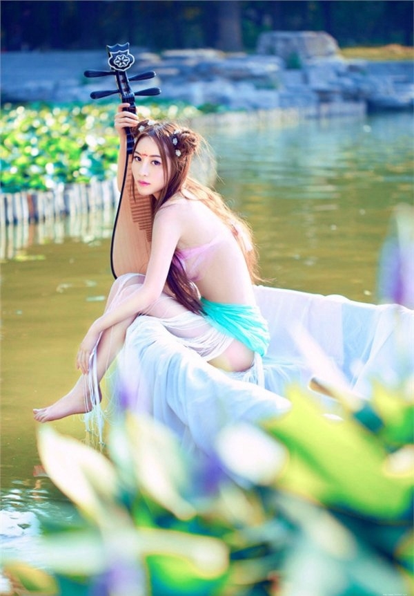 古装女神江伊涵透视薄纱妆倾国倾城唯美动人