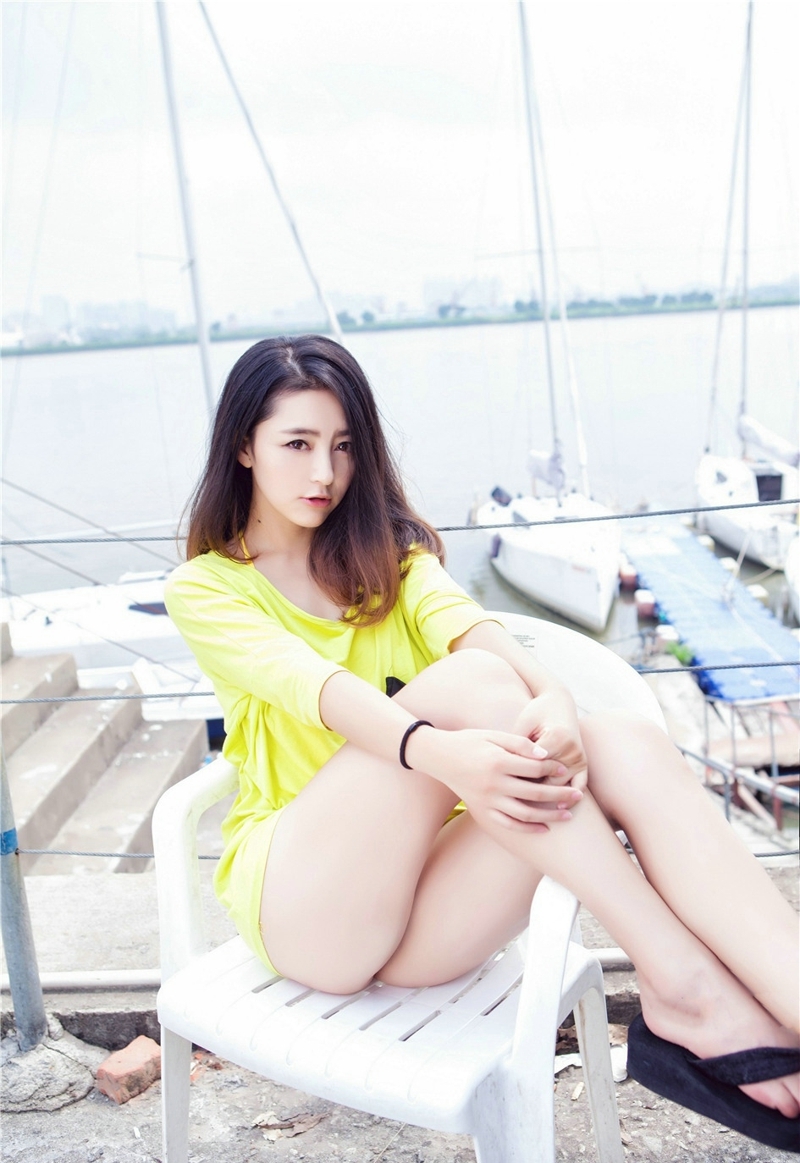 性感大胸美女夏茉迷人诱惑人体艺术写真摄影图