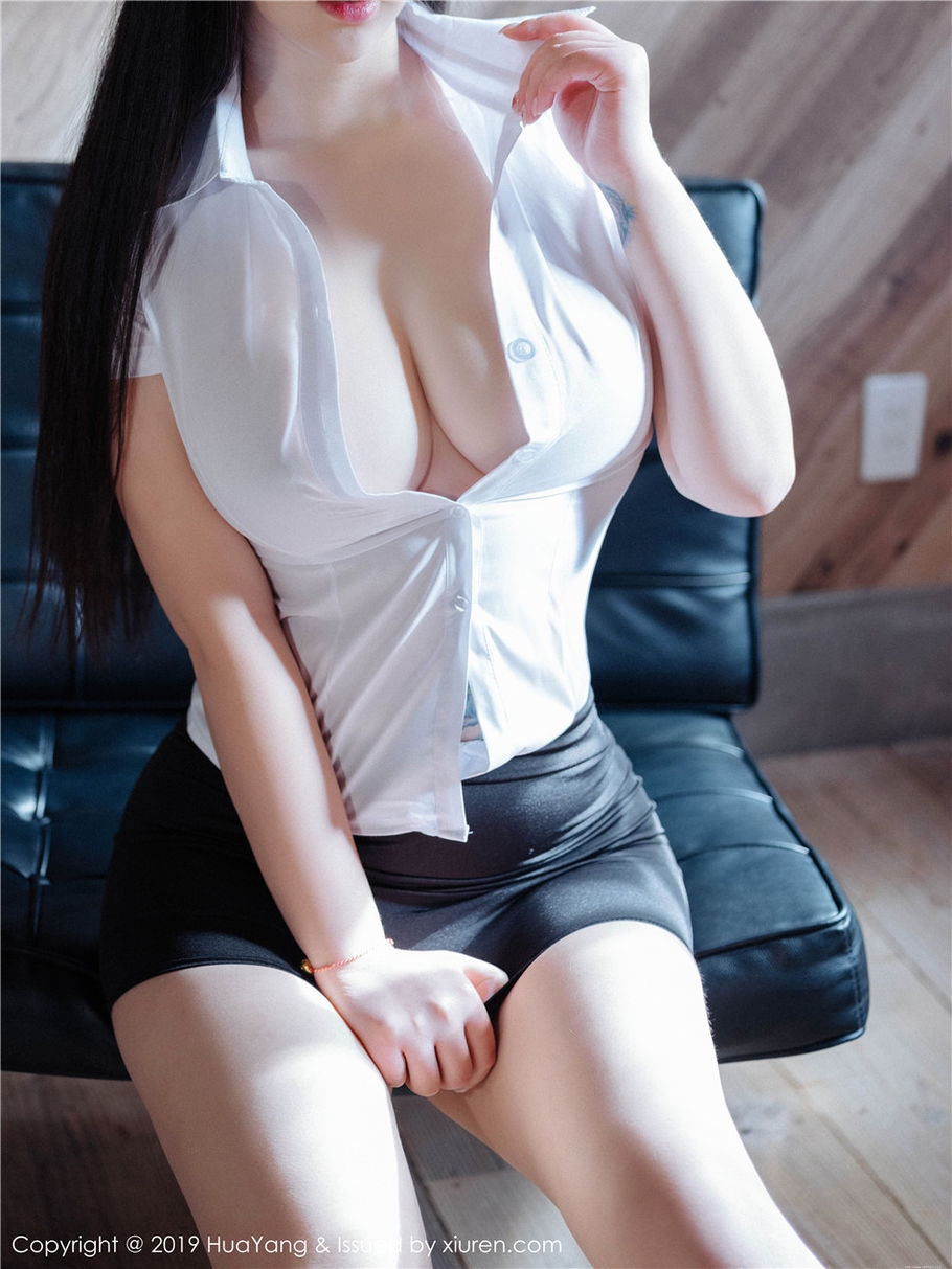 巨乳尤物妲己_Toxic秘书制服诱惑写真