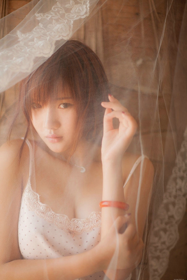 性感大胸美女性感香气迷人写真摄影艺术图