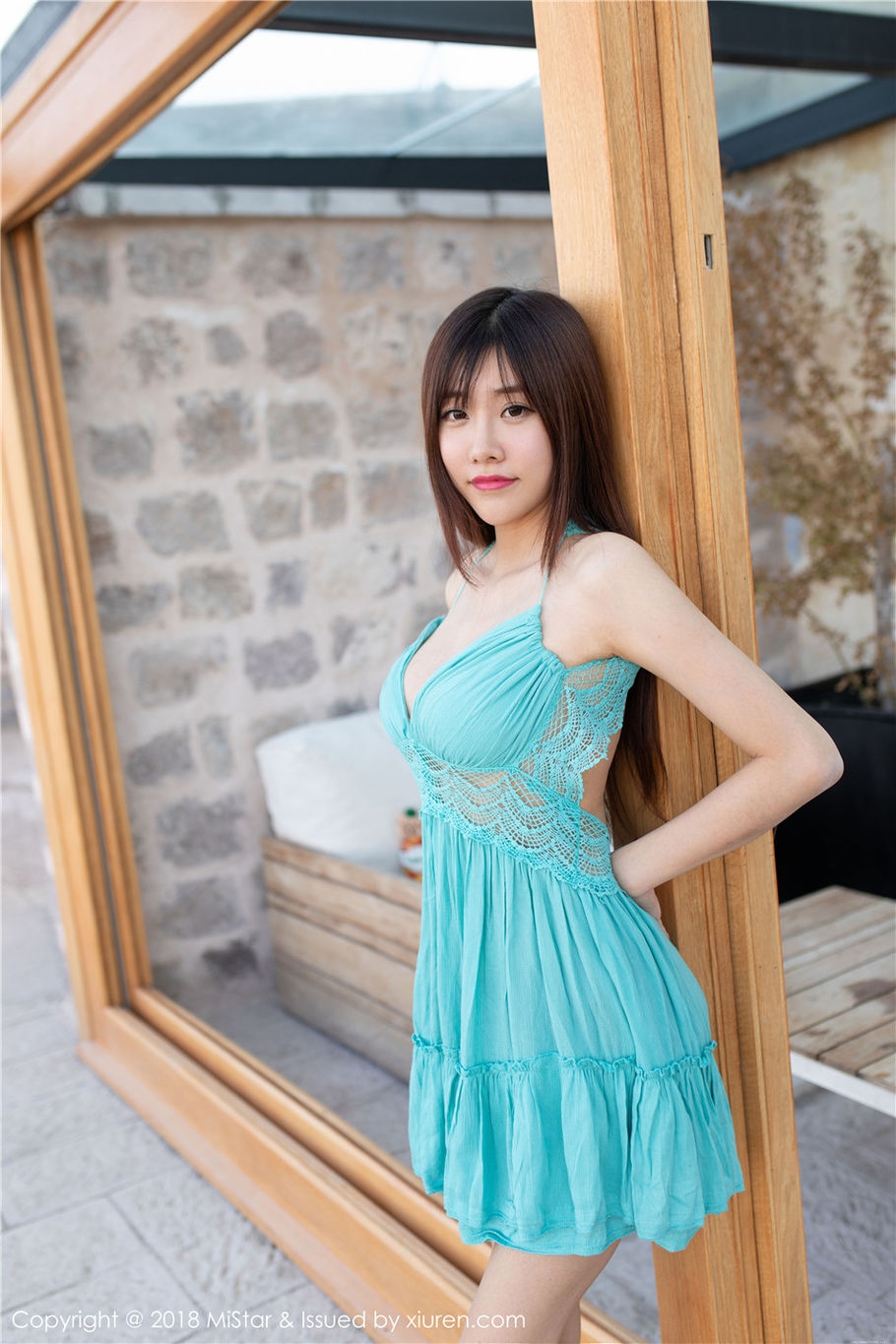 小清新美女小熊猫Panda酥胸美腿诱惑生活照