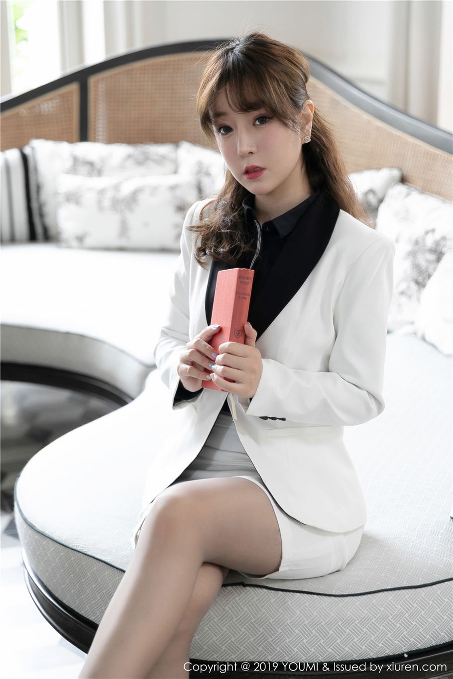 极品嫩模王雨纯性感内诱惑酥胸大尺度私房照