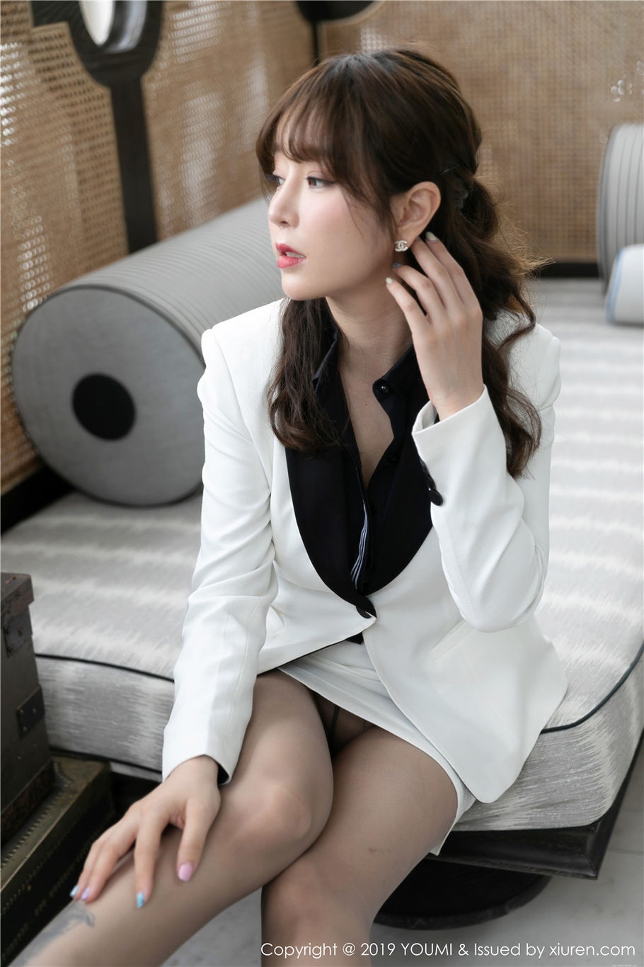 极品嫩模王雨纯性感内诱惑酥胸大尺度私房照