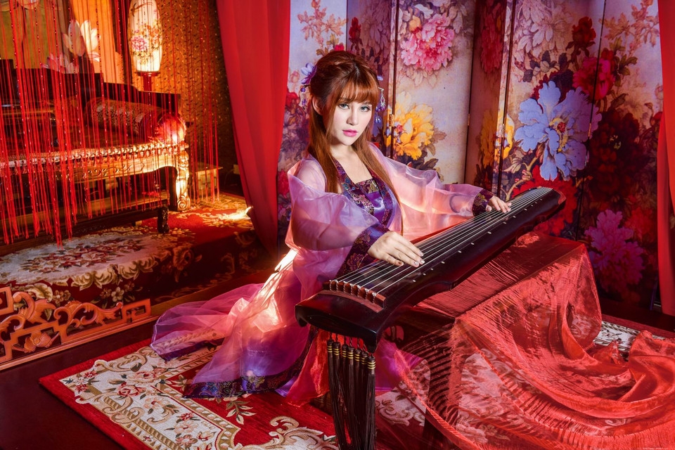 古装美女美胸长腿诱惑风情妖娆写真