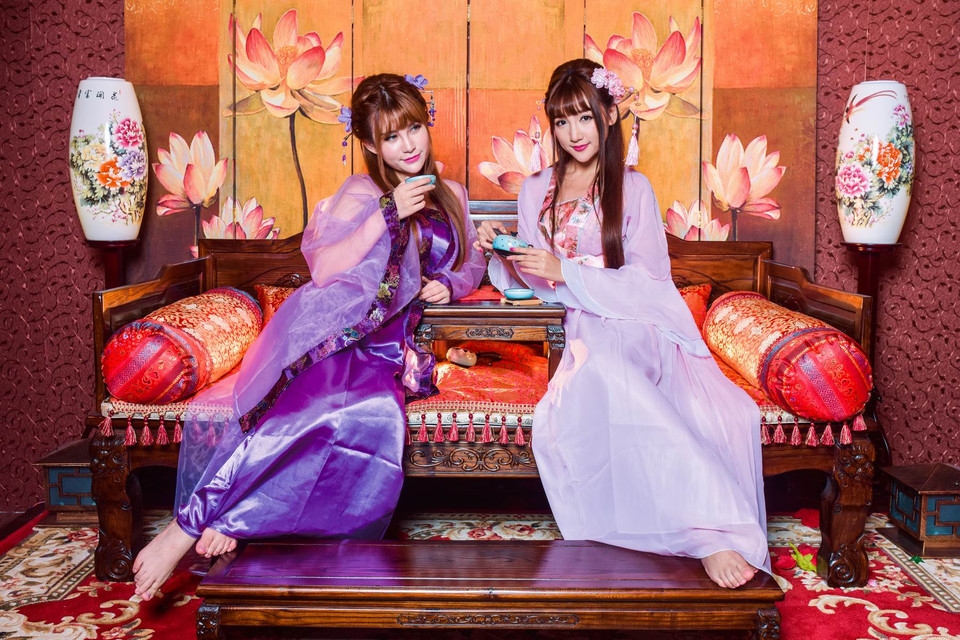 古装美女美胸长腿诱惑风情妖娆写真