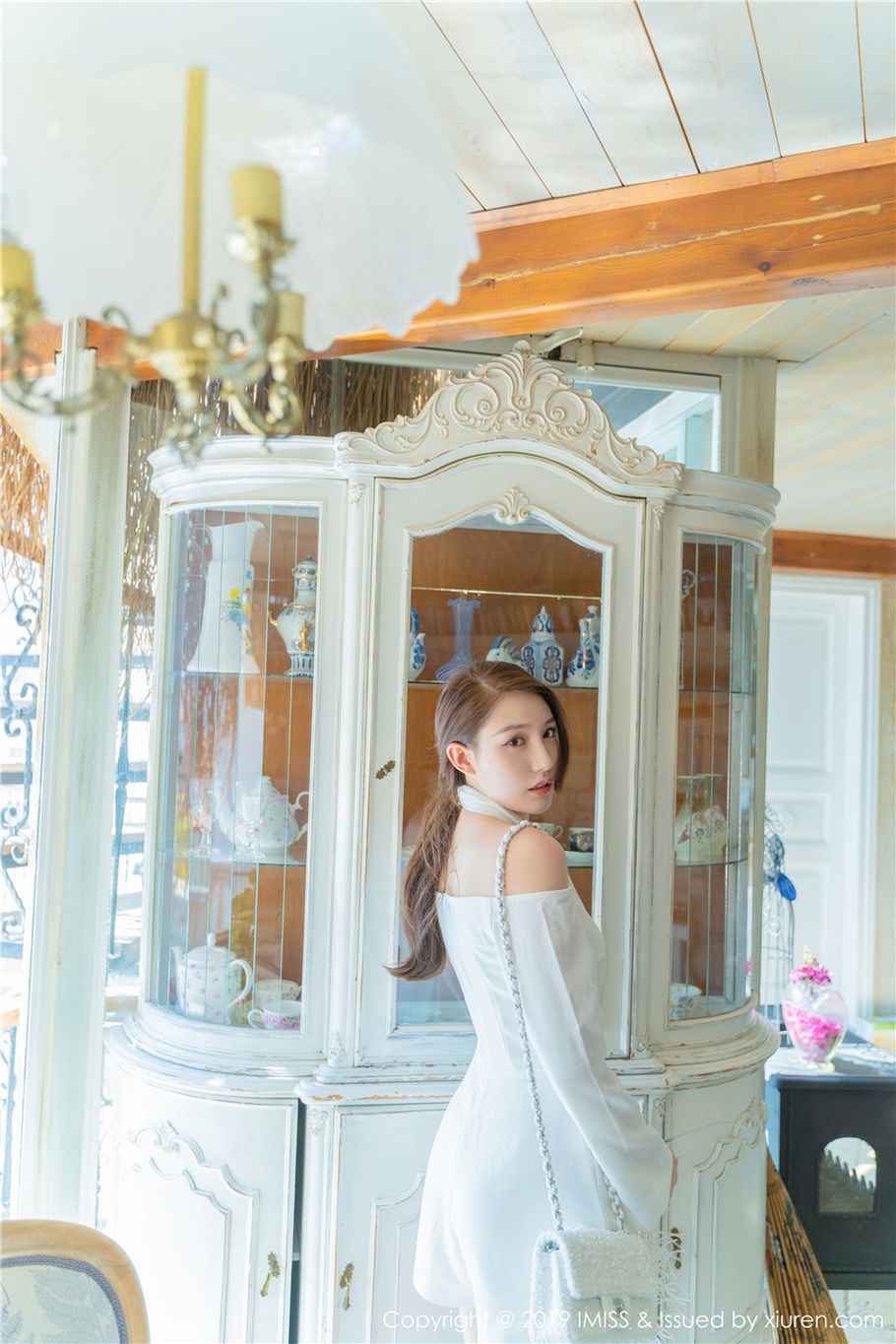 极品美女范范Fae性感泳装翘臀美腿诱惑写真