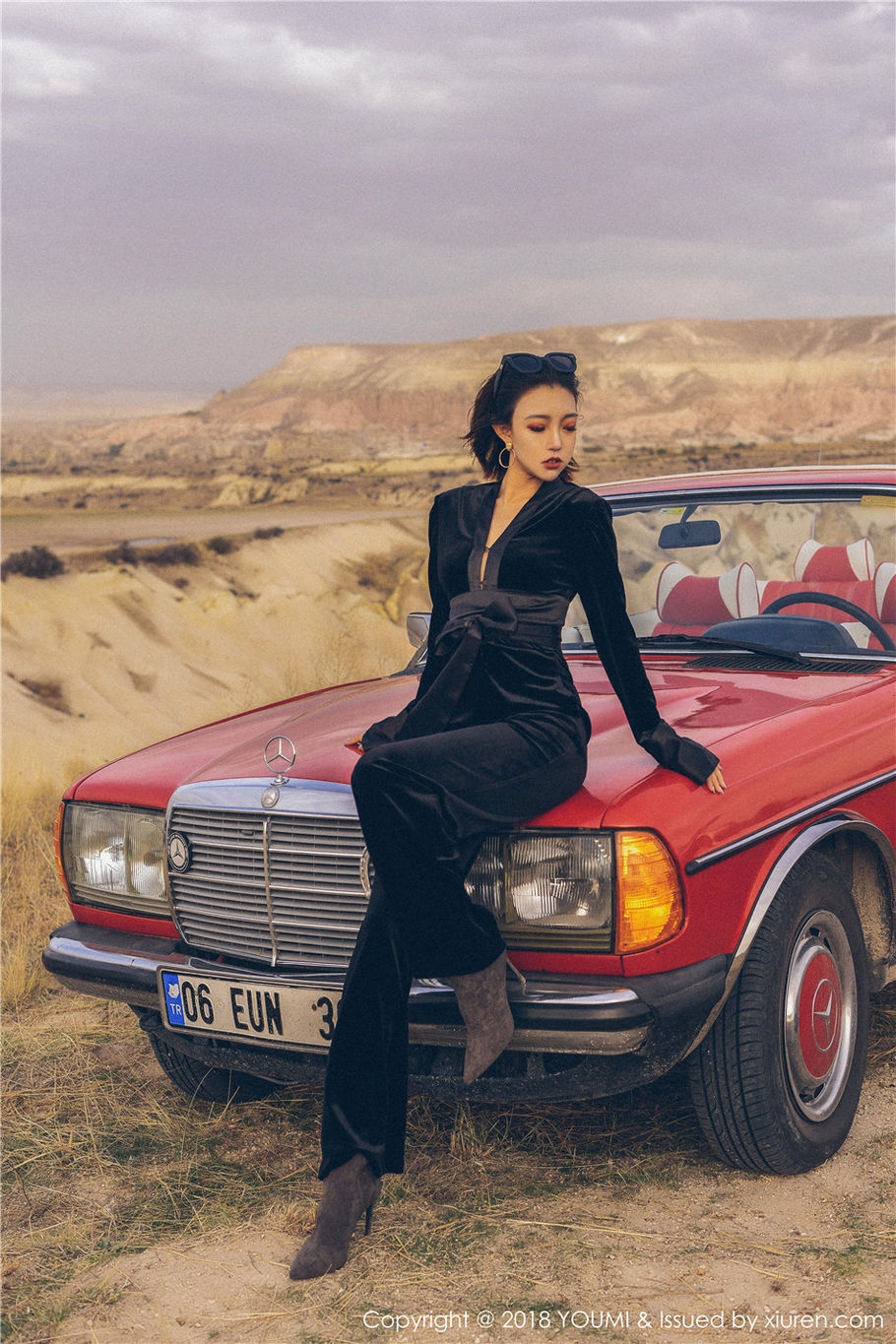 冷艳美女冯木木LRIS性感比基尼诱惑写真