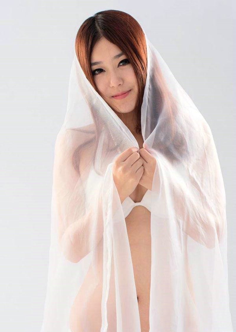 比基尼美女性感美胸迷人妩媚写真图片