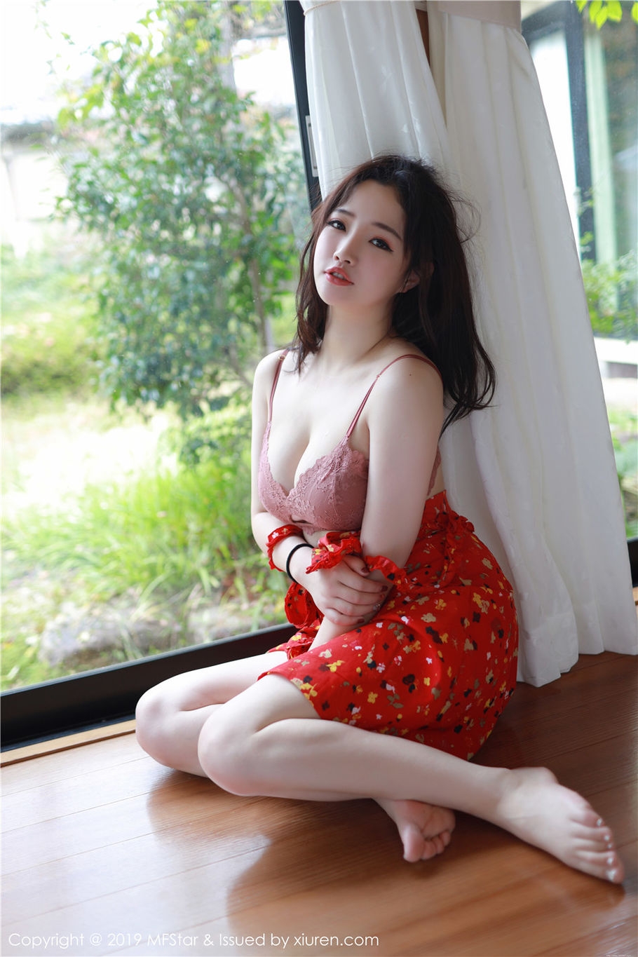 大胸御姐徐cake性感内衣大胆写真