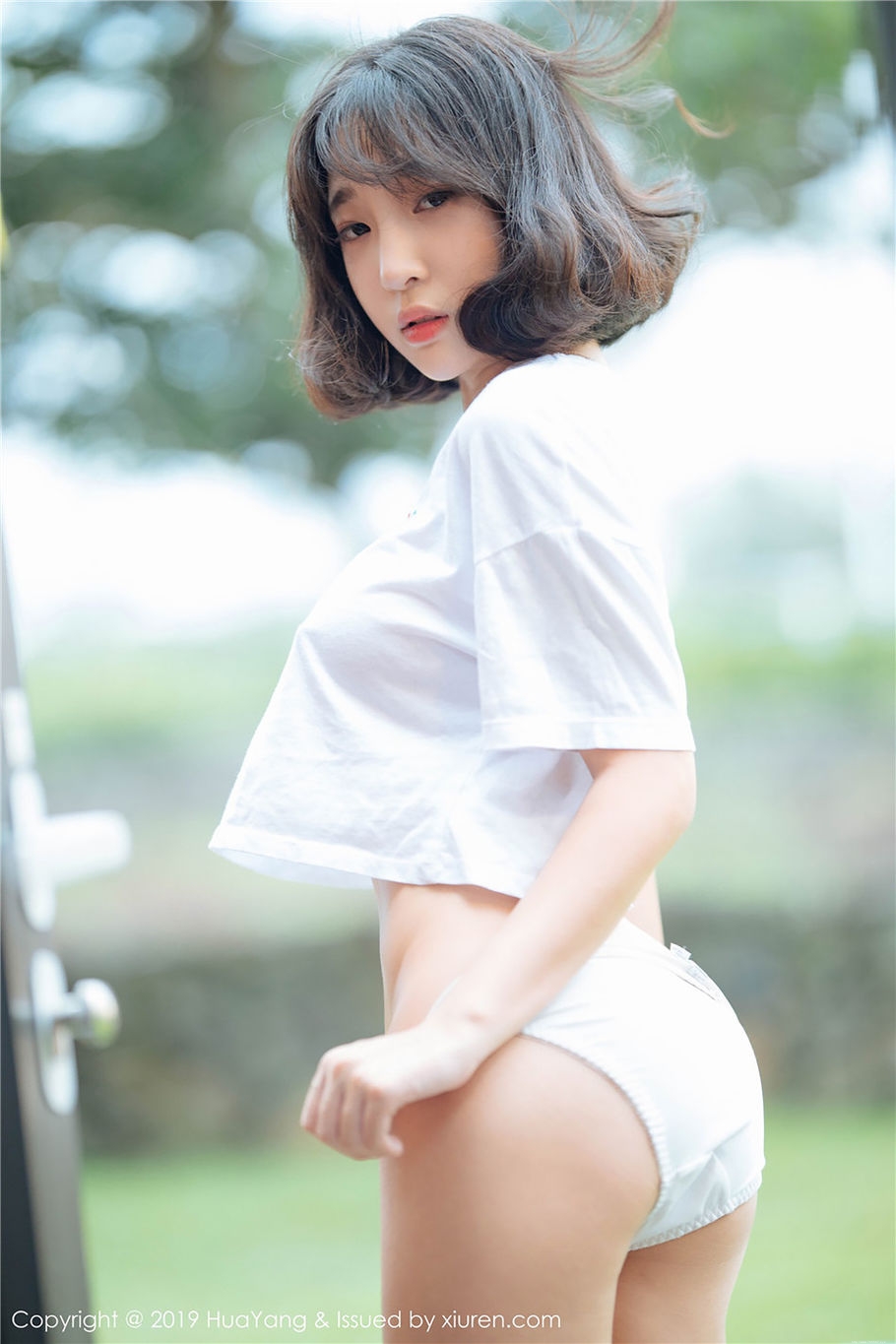 童颜美女模特_卿卿性感酥胸诱惑私拍图片