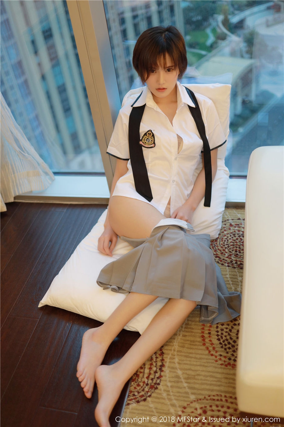 气质美女小姿2002性感内衣酥胸诱惑私拍图片