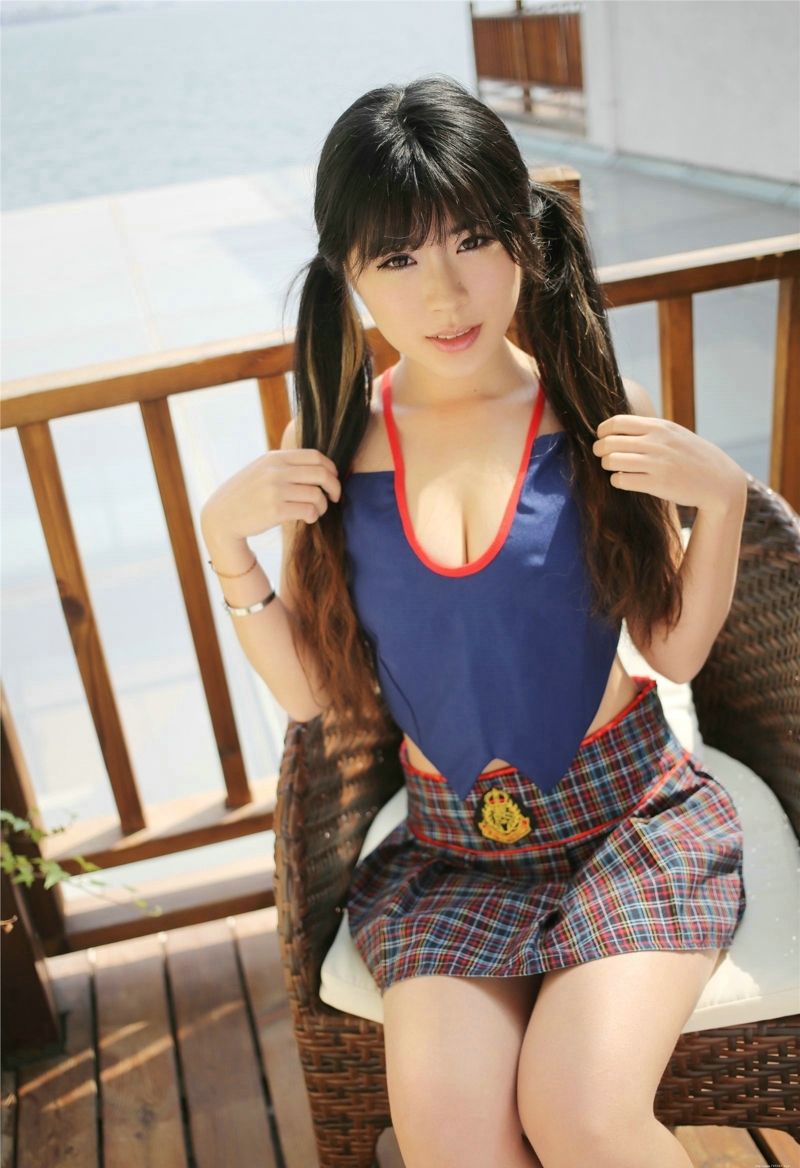 90后性感女孩刘雪妮Verna美好度假时光写真摄影