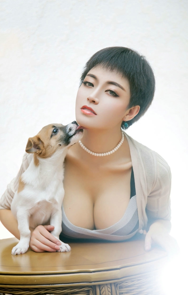 性感宝贝巨乳诱惑极品写真