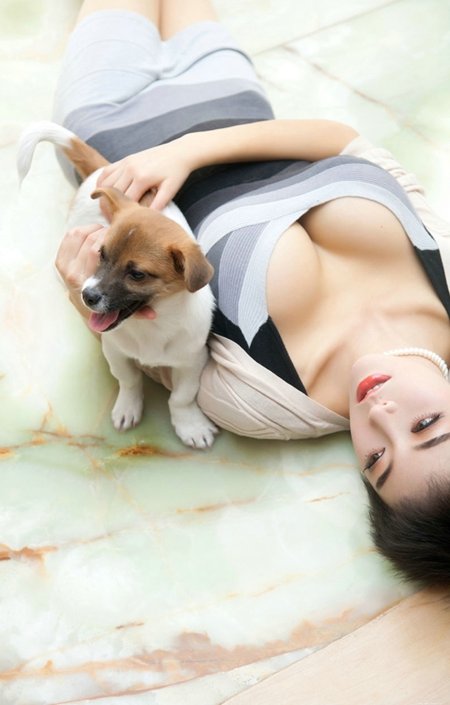 性感宝贝巨乳诱惑极品写真