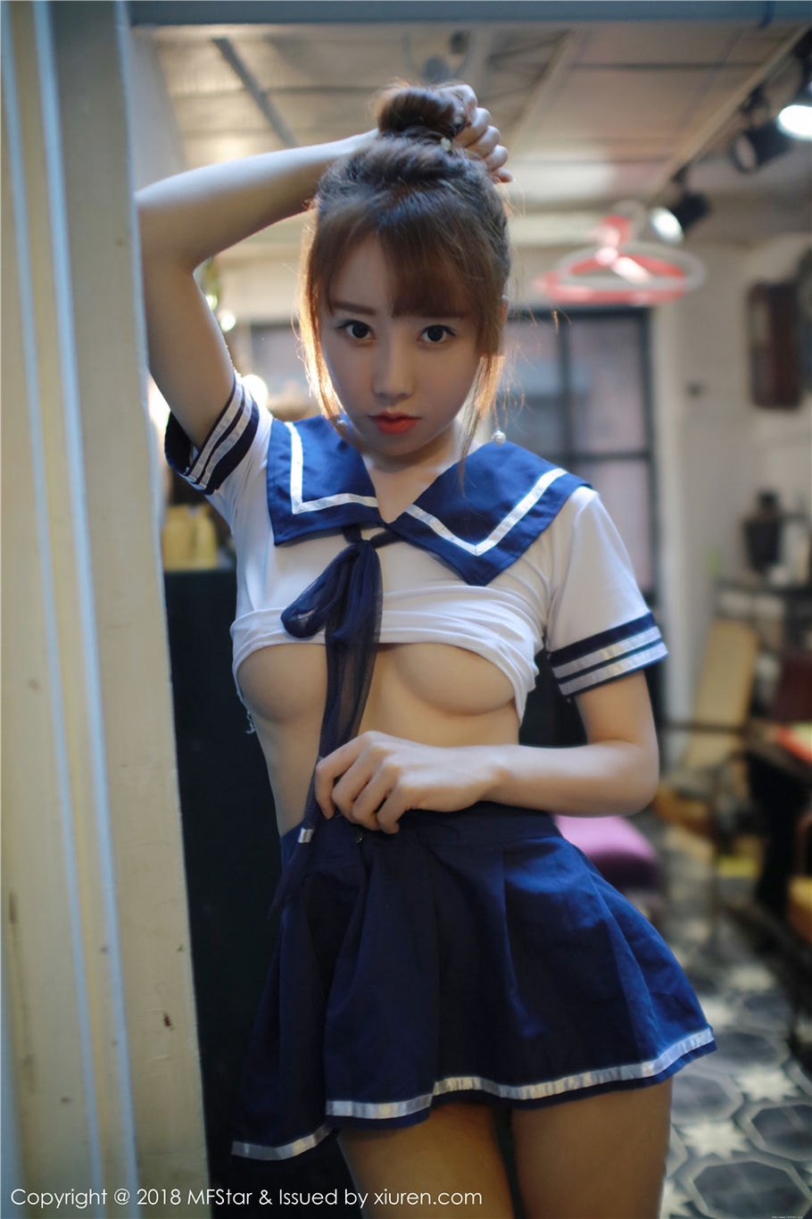 学生妹夏笑笑Summer校服养眼酥胸大胆写真