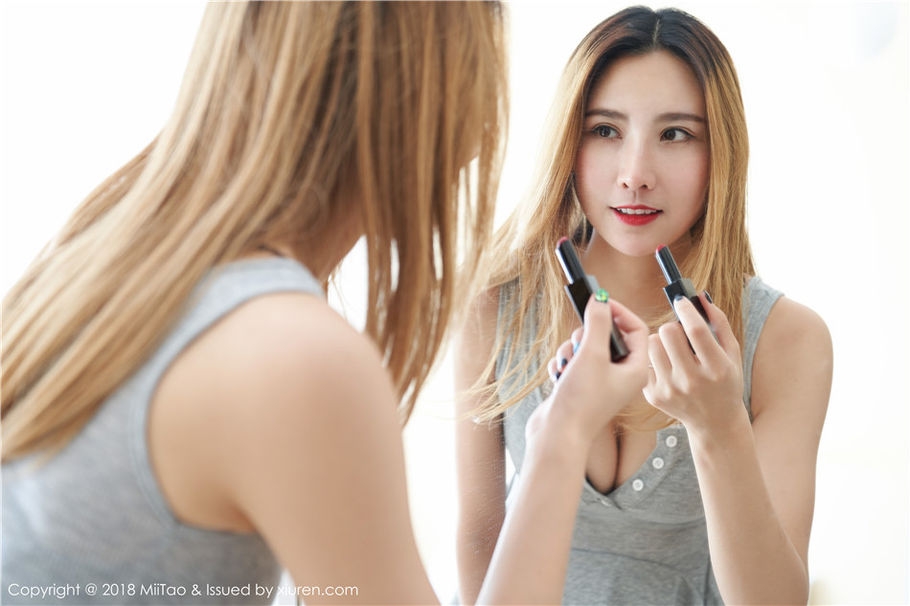 性感少妇梦梦Momo透视装大胆人体艺术图片