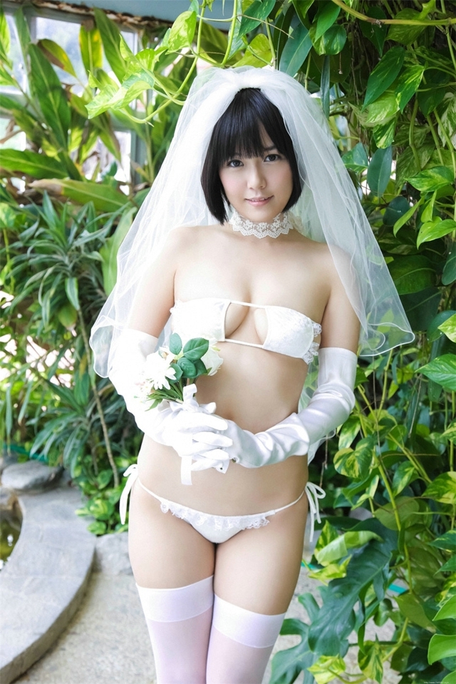 极品性感内衣女人伊唐みよ爆乳装婚纱写真